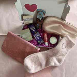 Pamper Gift Box